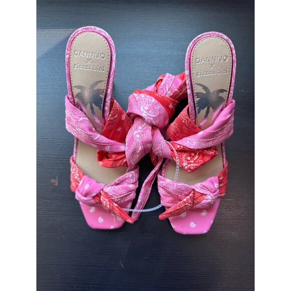 Gianni Bini x DANNIJO Misch Bandana Colorblock Print Ankle Wrap Bow Heels 6.5 - Picture 3 of 6
